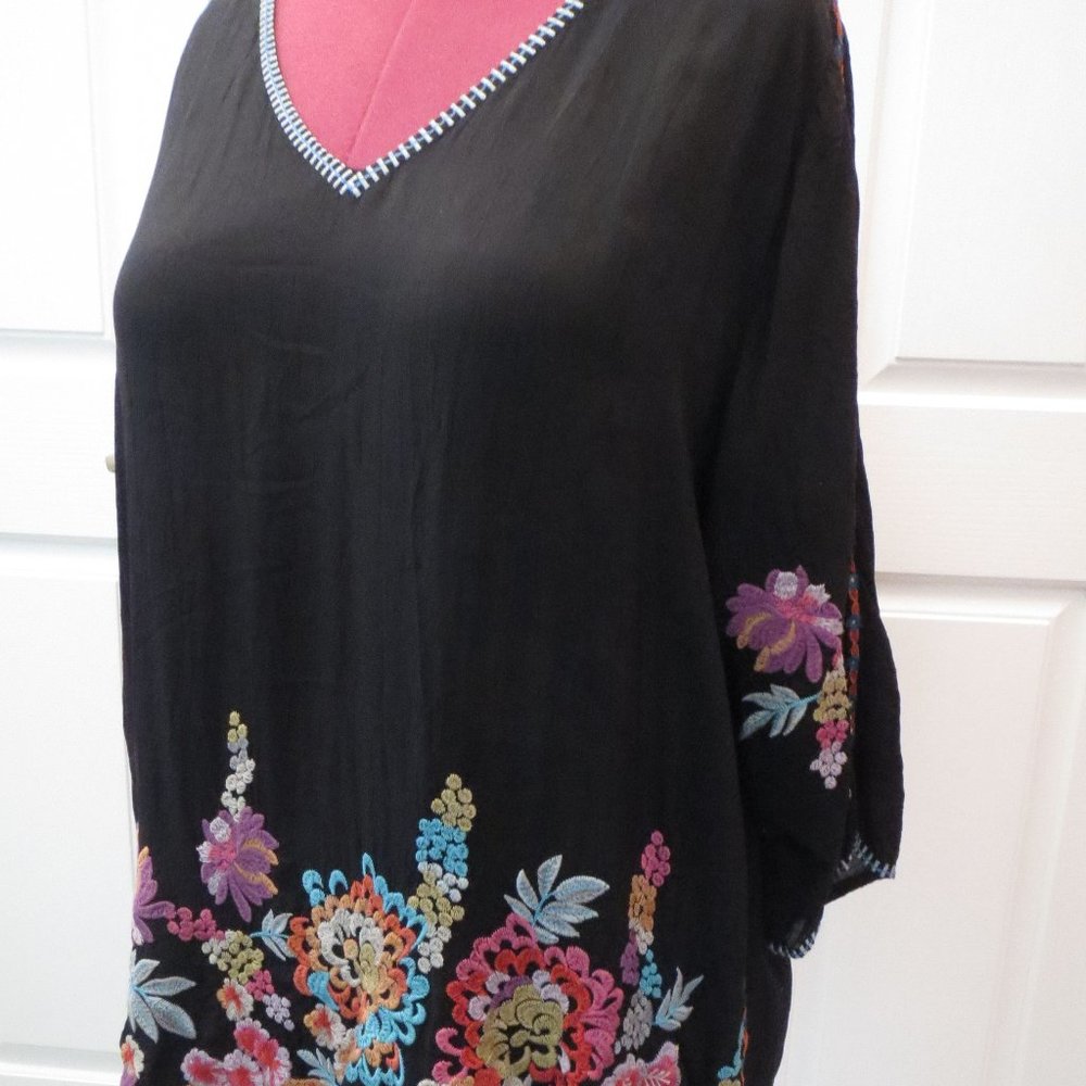 JOHNNY WAS cupra rayon heavy emroidered BLACK long TUNIC TOP 2X NWT 3/4 sleeve